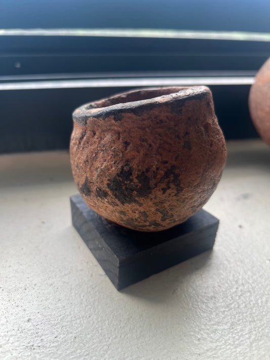 Pinch Pot, Carbon black proto pottery, red slip w/ rope impression